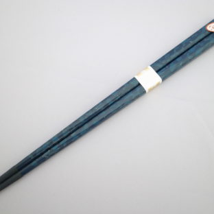 【イシオカ工芸】　すべらない箸　大　津軽塗　唐塗ブルー