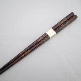 【イシオカ工芸】　箸　中　津軽塗　唐塗梨子地黒上（赤）