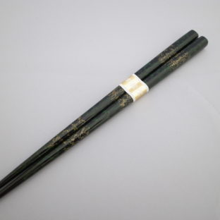 【イシオカ工芸】　箸　中　津軽塗　唐塗梨子地黒上（青）