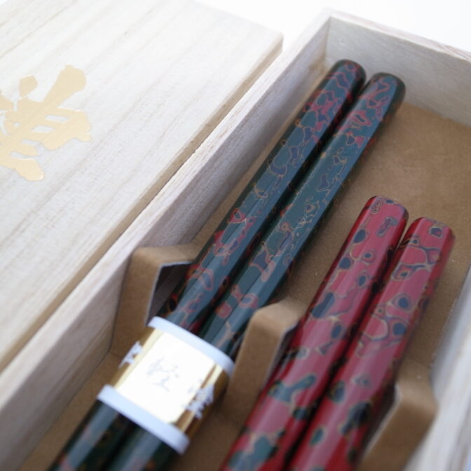 夫婦箸桐箱入緑・赤2