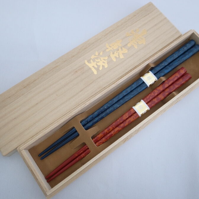 夫婦箸桐箱入ブルー・レッド1