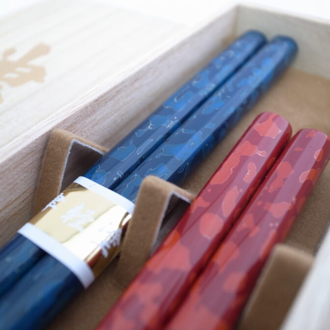 夫婦箸桐箱入ブルー・レッド2